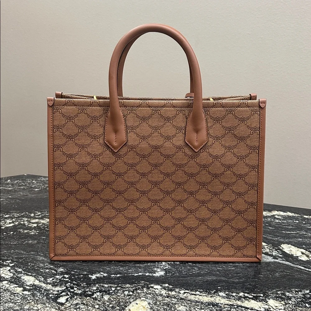 NWT MCM Medium Himmel Lauretos Tote Bag - Picture 4 of 12